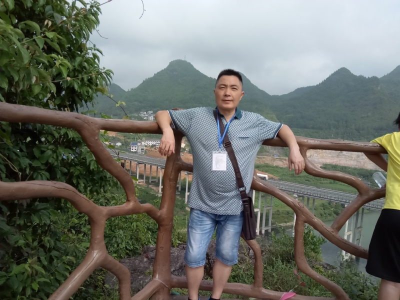 岁月无声的第一张照片--娄底中老年相亲网