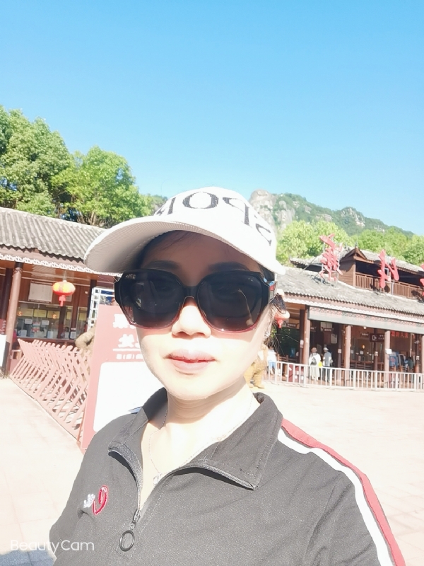 山百合的第一张照片--娄底中老年相亲网